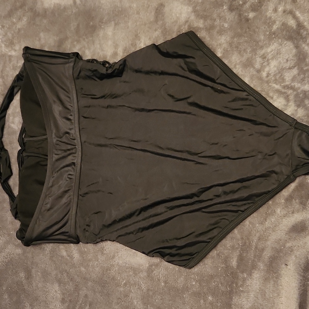 Meet.Curve Size L Black Cut Out One Piece Swimsuit - Picture 7 of 12